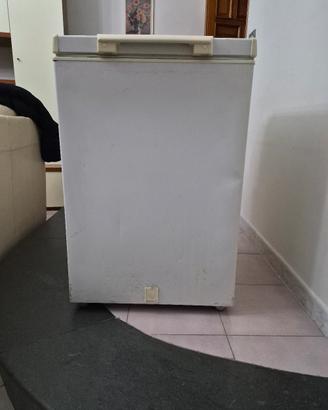 congelatore a pozzetto 