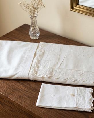 Raro corredo vintage 6 pezzi fatto a mano con rica