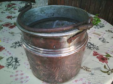secchio e teglie in rame