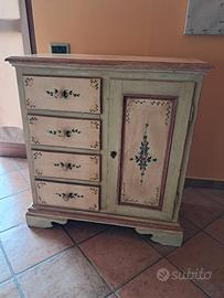 credenza stile veneziano