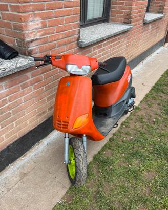 piaggio zip
