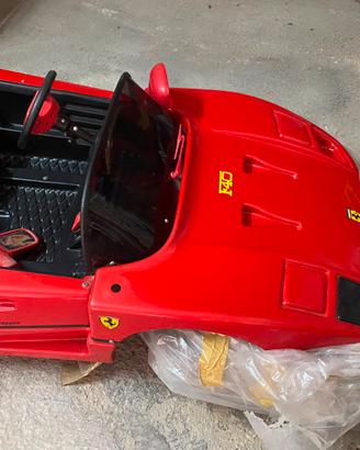 Ferrari giocattolo