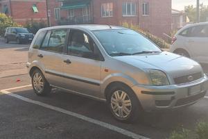 Ford Fusion 1.4 benzina