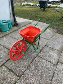 Carriola spargiconcime