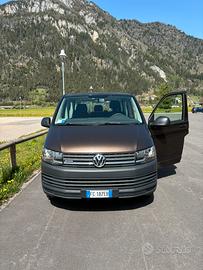 Volkswagen Caravelle T6 4x4 150cv cambio manuale