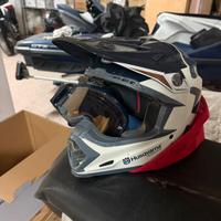 Casco husqvarna
