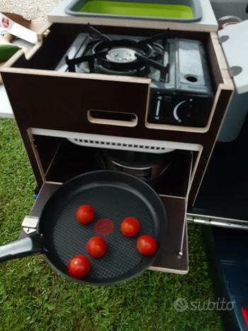 Cucina portatile per California, Volksw,campeggio,
 in vendita a Montegrotto Terme
