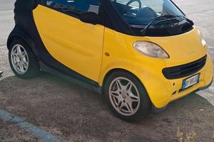 La Smart Fortwo 600cc del 1998 