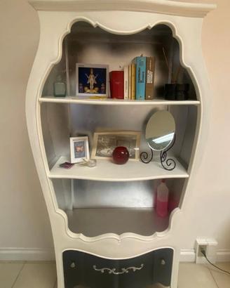 Libreria stile barocco in legno bianco