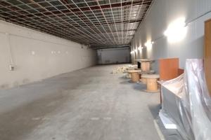 Capannone uso commerciale