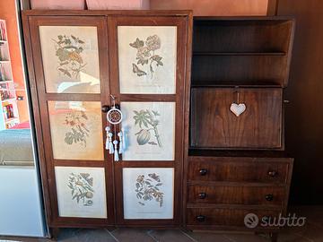 Antico armadio vintage, con scrittoio e cassetti