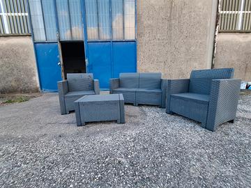 divanetti da giardino