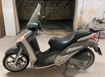 Motorino Geopolis 300