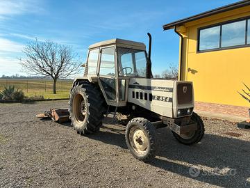 Trattore Lamborghini R854