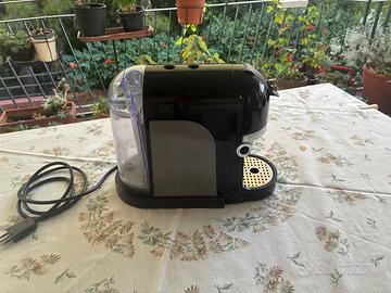 Macchina per caffè a cialde marca Martello.