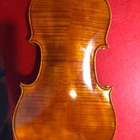 Violino semiliuteria 4/4 con difetti.