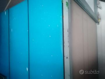 Armadio scorrevole su rotaie farmaci o archivio