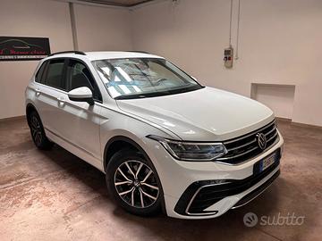 Volkswagen Tiguan 2.0 TDI 150 CV SCR DSG R-Line