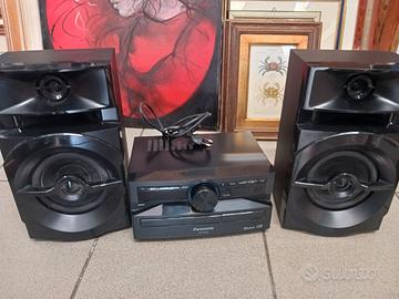 Stereo Con lettore CD con Radio e u.s.b tutto funz