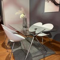 Tavolo in vetro + 4 sedie