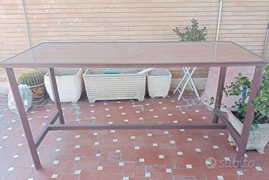 Tavolo da esterno