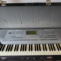 Tastiera Korg IS40 con ACCESSORI