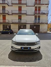 Volkswagen Passat 2.0 TDI 2022