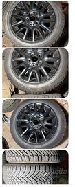 Cerchi completi di gomme invernali Mini