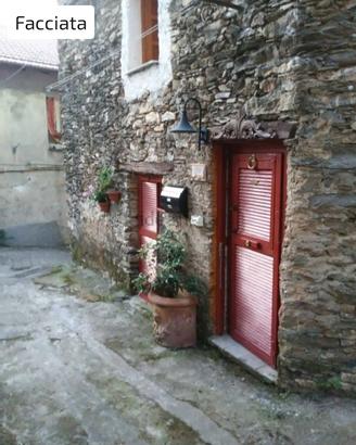 casa rustica parzialmente da ristrutturare