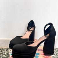 Scarpe con tacco largo e plateau – Numero 38