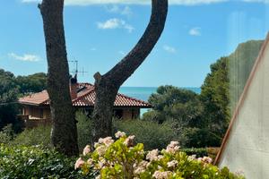 Quercianella - residenza vista mare con giardino,
