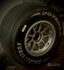 Gomma pneumatico formula 1