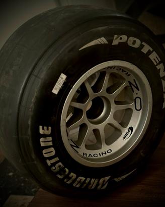 Gomma pneumatico formula 1