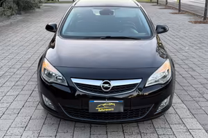 Opel Astra 1.7 CDTI 110CV Sports Tourer Cosmo