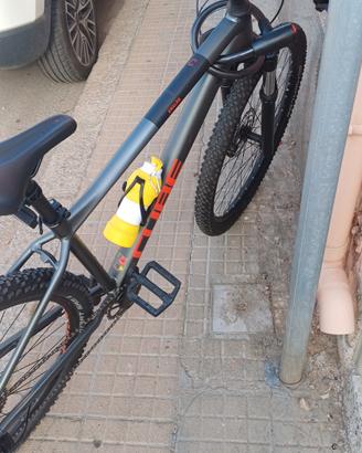 montain bike CUBE  nuova prezzo trattabile 