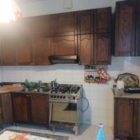 cucina ad angolo in legno