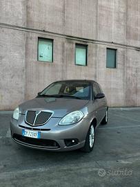 Lancia Ypsilon 1.4 Argento Ecochic GPL