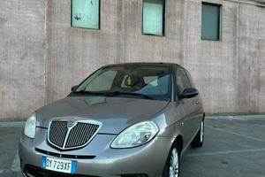 Lancia Ypsilon 1.4 Argento Ecochic GPL