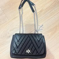 Borsa a tracolla in pelle nera Armani