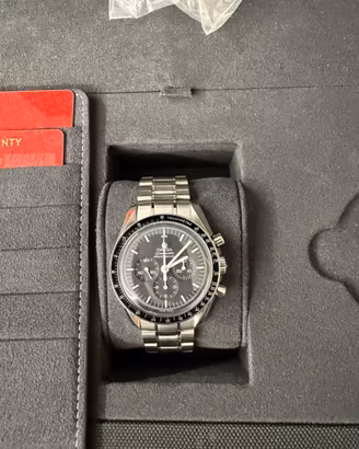 Omega Speedmaster Moonwatch