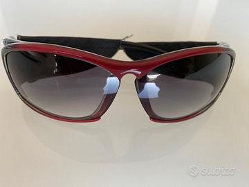 Occhiali da sole usati