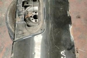 portellone posteriore Nissan Navara d40 