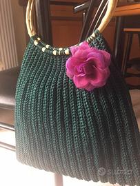 Borsa fatta all uncinetto