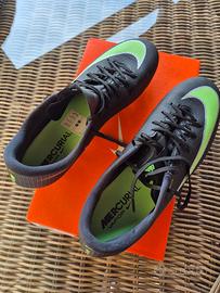Scarpe da calcio Nike NUOVE