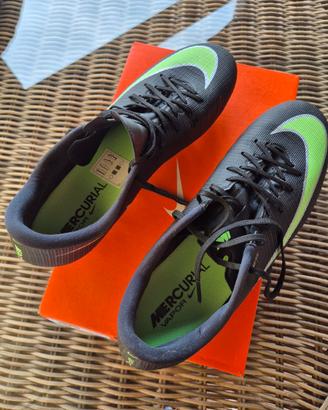 Scarpe da calcio Nike NUOVE