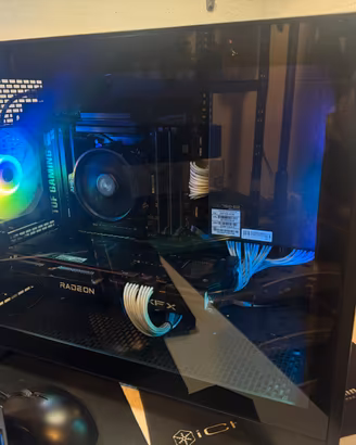 Pc gaming Ryzen 7700 RX 6700 XT 12Gb