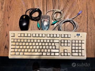 Tastiera con due mouse