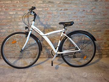 Bicicletta B Twin bianca