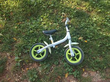 bicicletta senza pedali