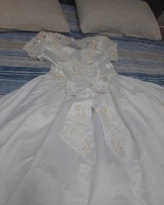 VESTITO DA CERIMONIA CON STRASCICO